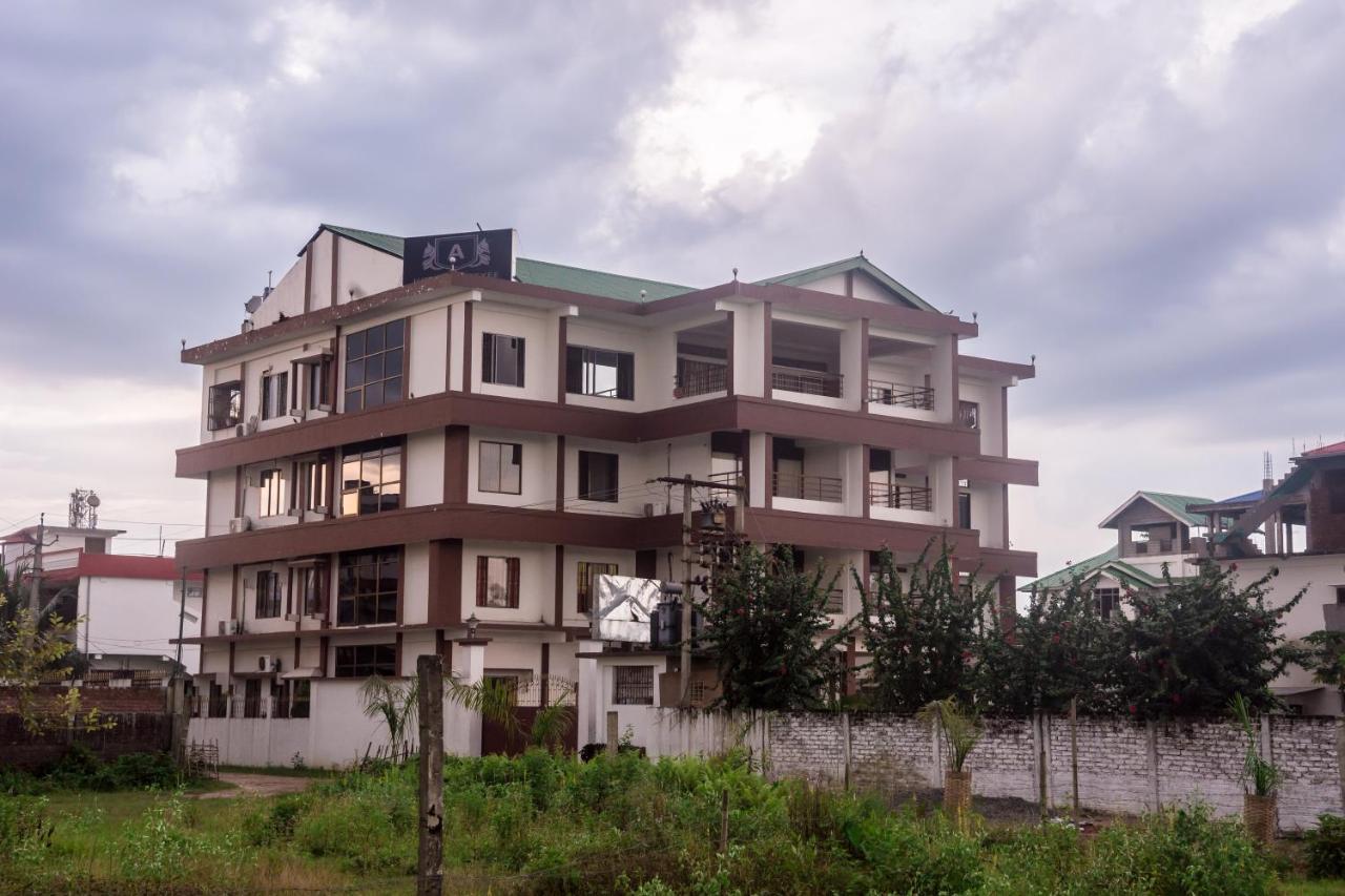 Hotel Aatreyee Dibrugarh Exteriör bild
